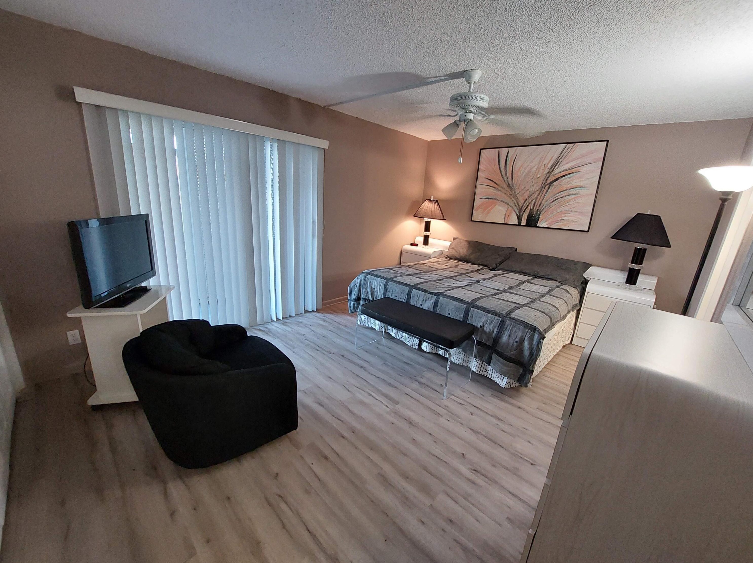 548 Fanshaw N, Boca Raton, FL 33434