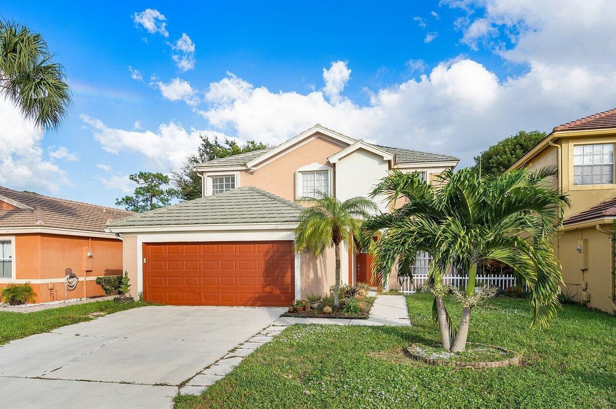 7562 Sierra Ridge Ln, Lake Worth, FL 33463