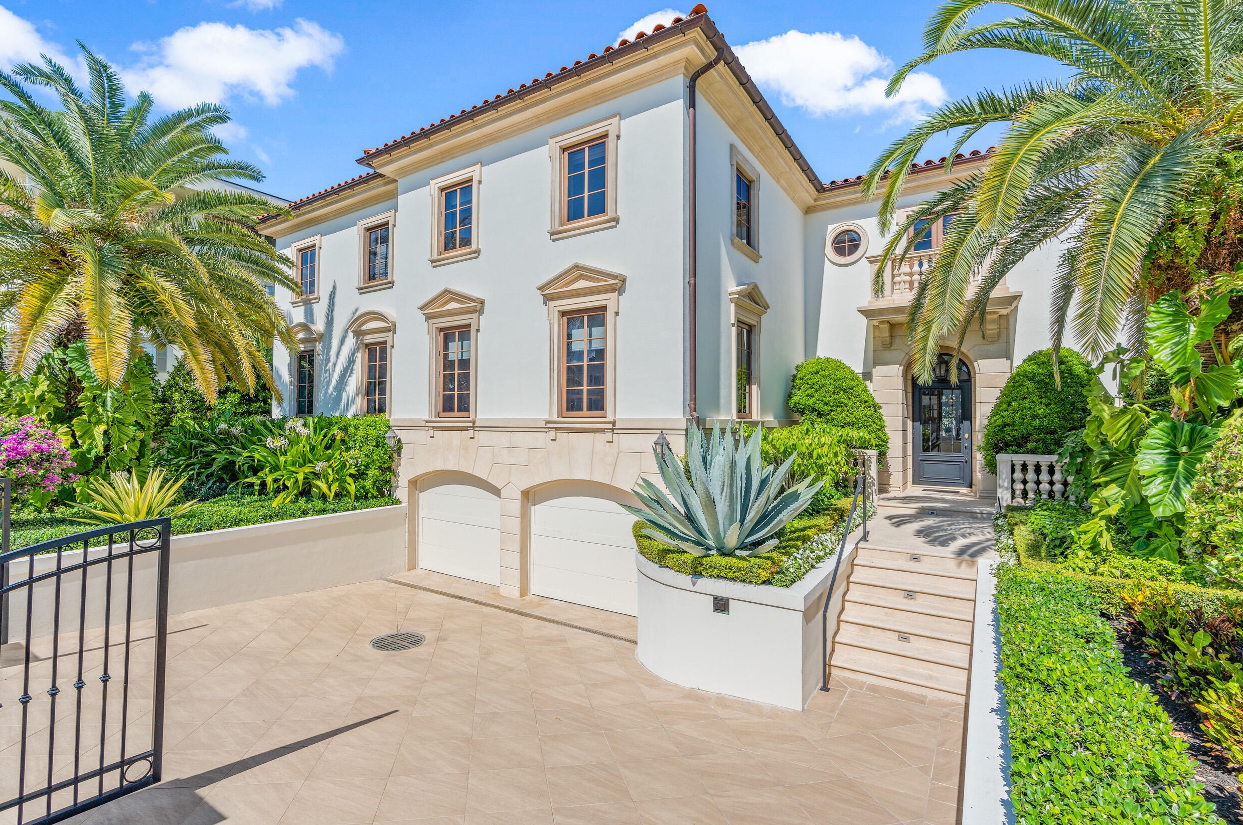 219 Brazilian Ave, Palm Beach, FL 33480