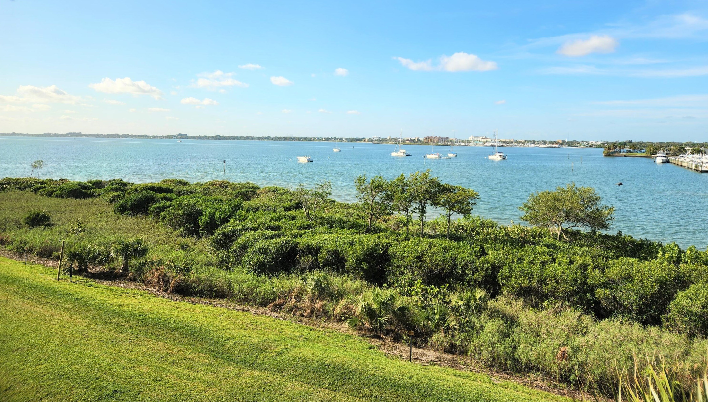 32 Harbour Isle Dr W Unit 303, Fort Pierce, FL 34949