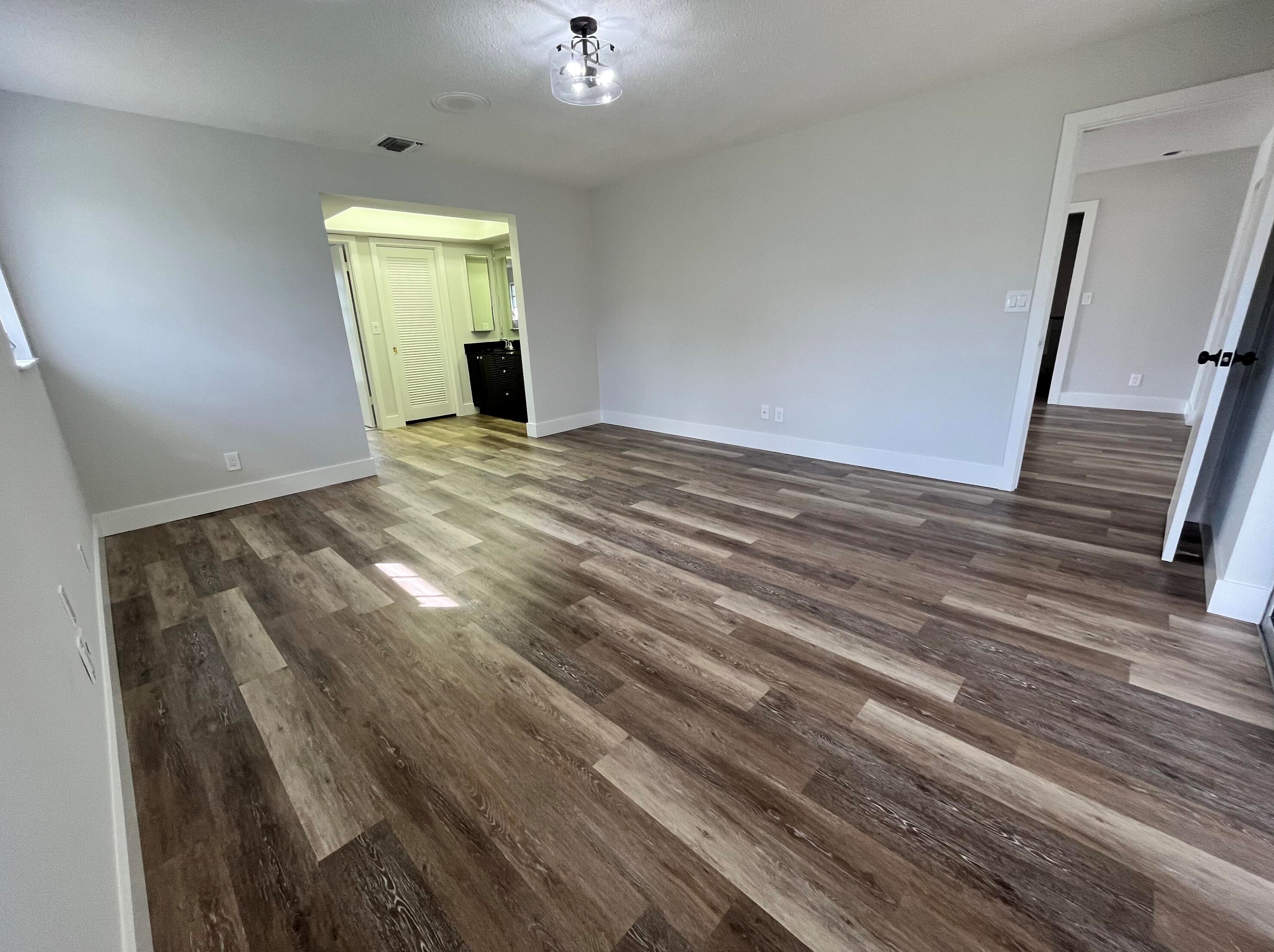 232 Country Club Dr, Lake Worth FL  33462-1114 exterior