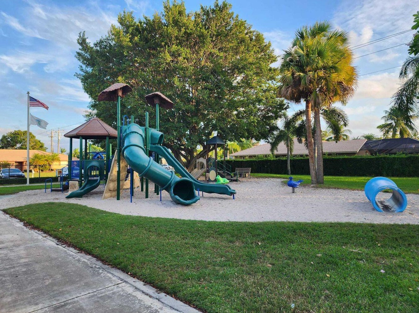 232 Country Club Dr, Lake Worth FL  33462-1114 exterior