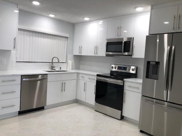 110 Old Meadow Way, West Palm Beach, FL 33418