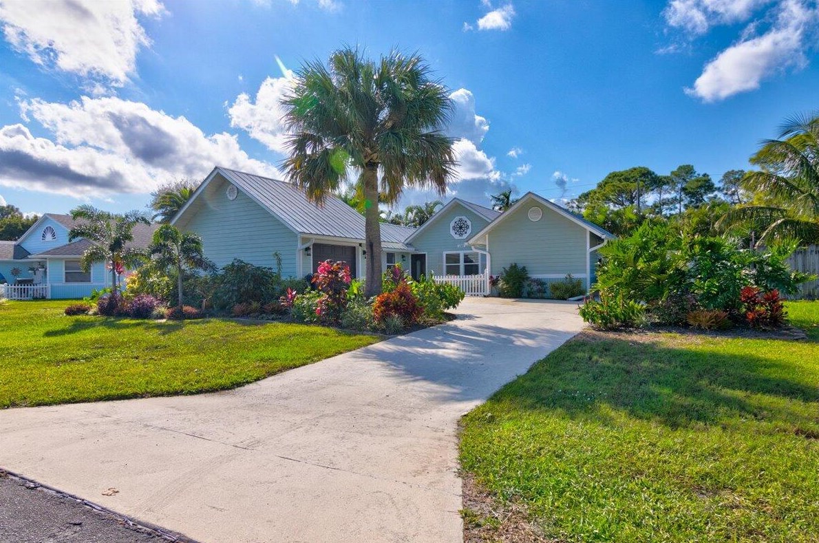 1381 Sw Vizcaya Cir, Palm City, FL 34990