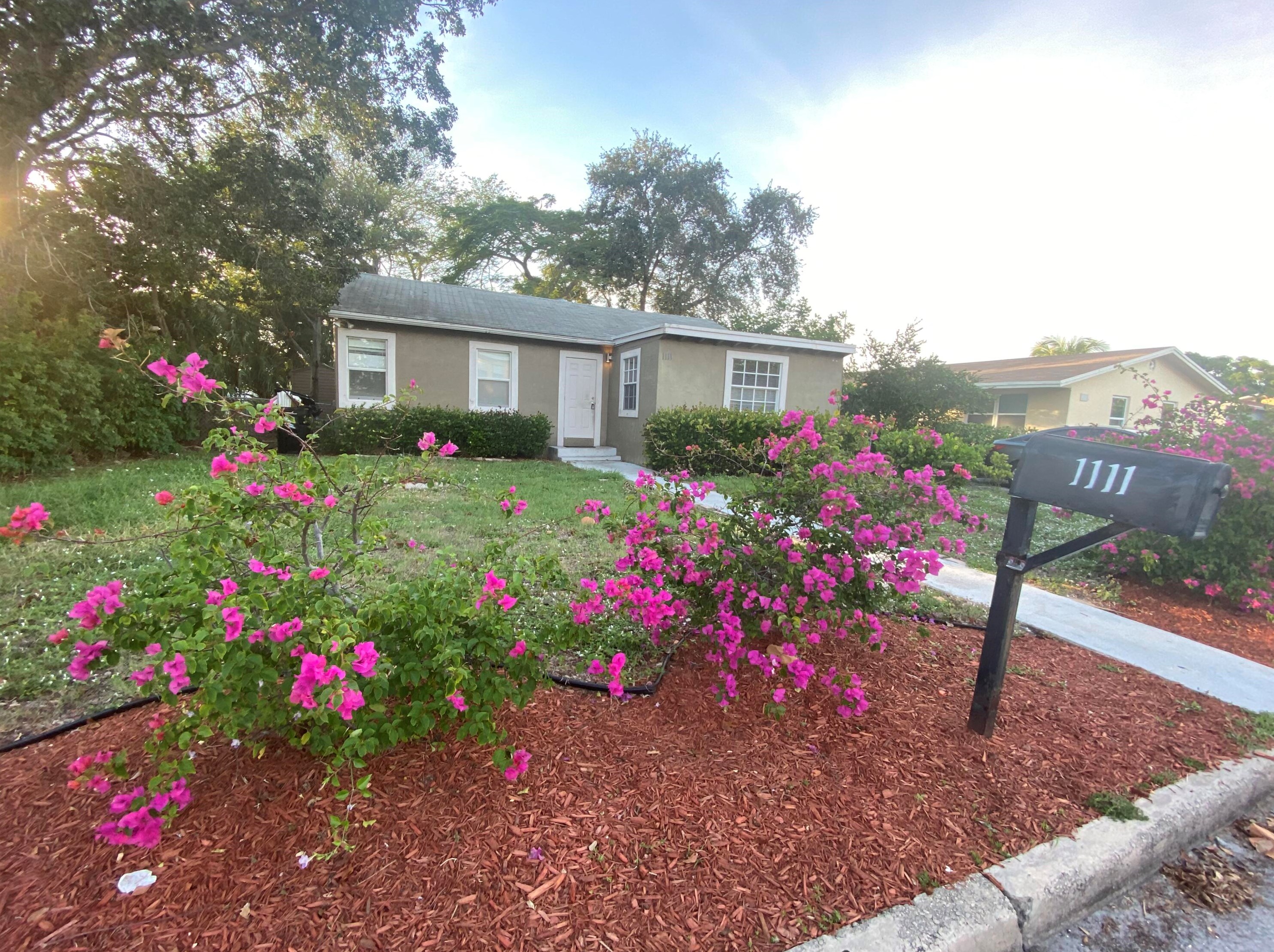 1111 H St, Lake Worth, FL 33460-2126