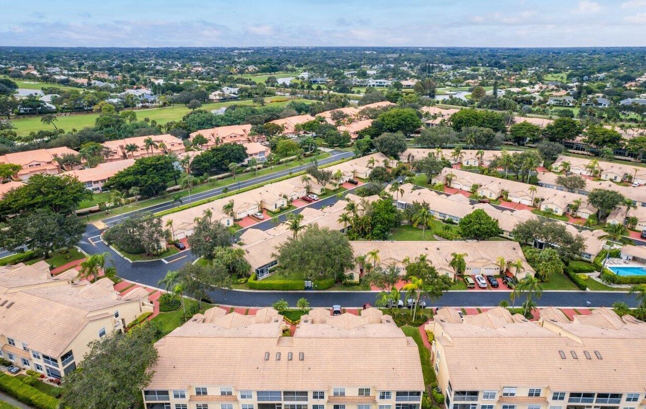 17257 Boca Club Blvd, Boca Raton FL 33487-1036 exterior