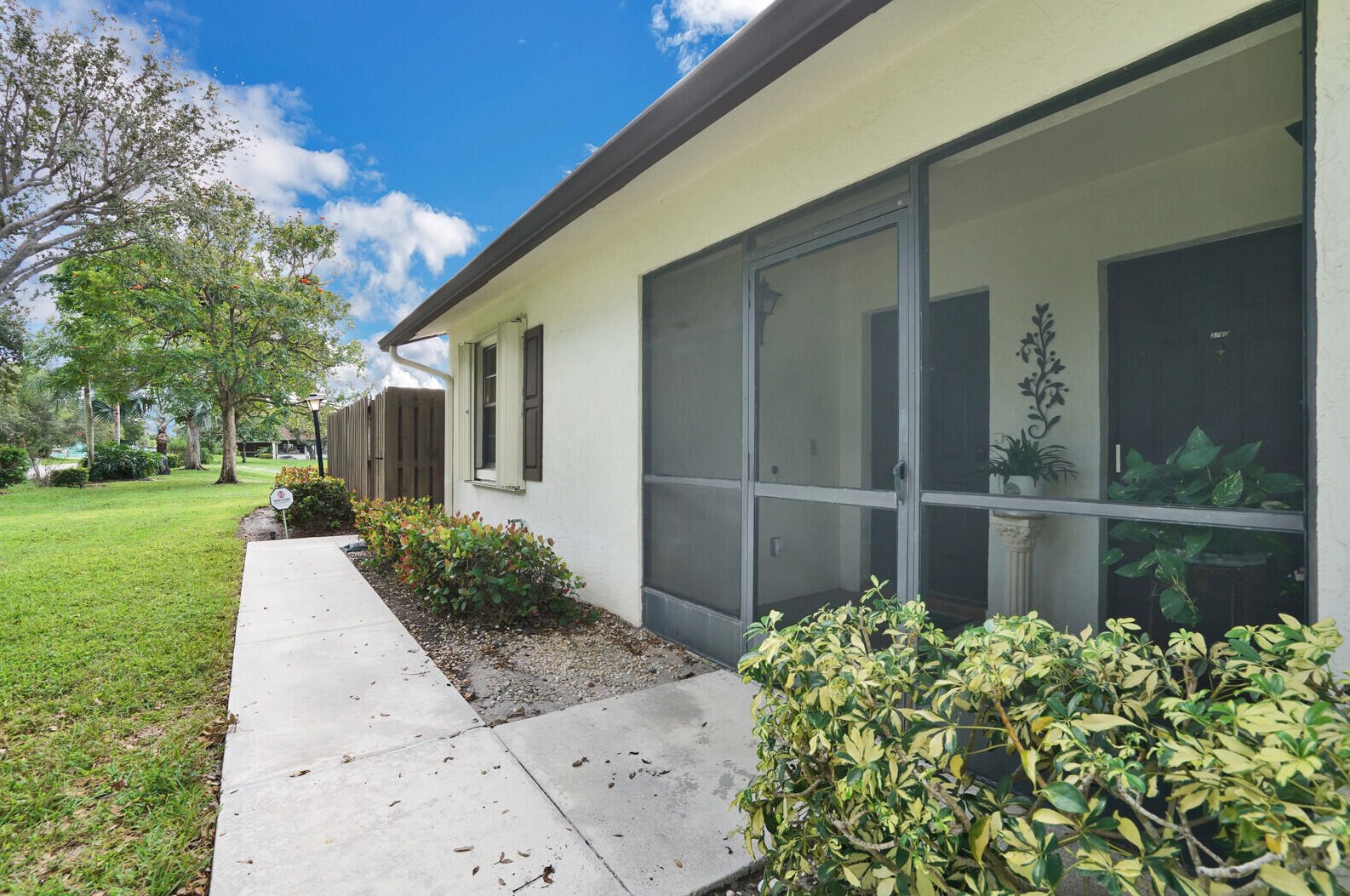 3762 Coco Loba Ln, Boynton Beach, FL 33436-3931