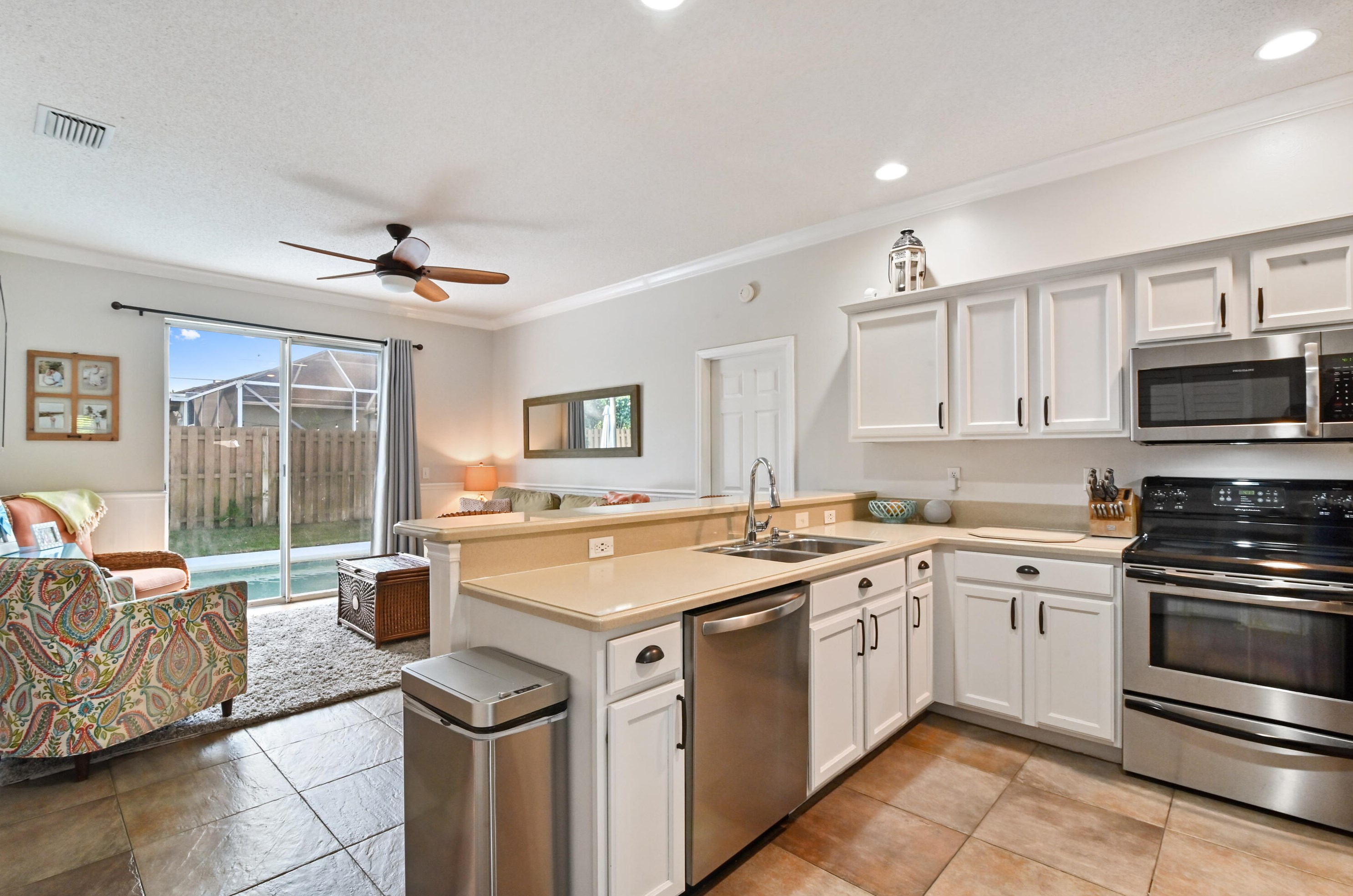 6262 Drake St, Jupiter FL 33458-6657 exterior