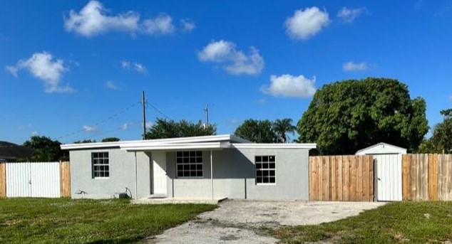 715 Greene Ave, Lake Worth, FL 33461-2757
