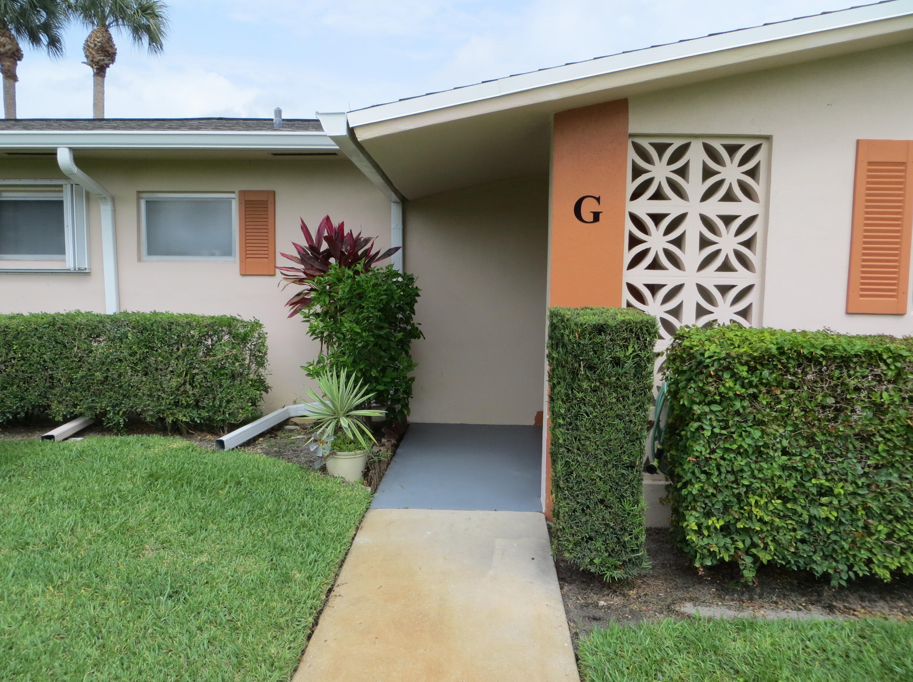 2723 Dudley Dr E Apt G, West Palm Beach, FL