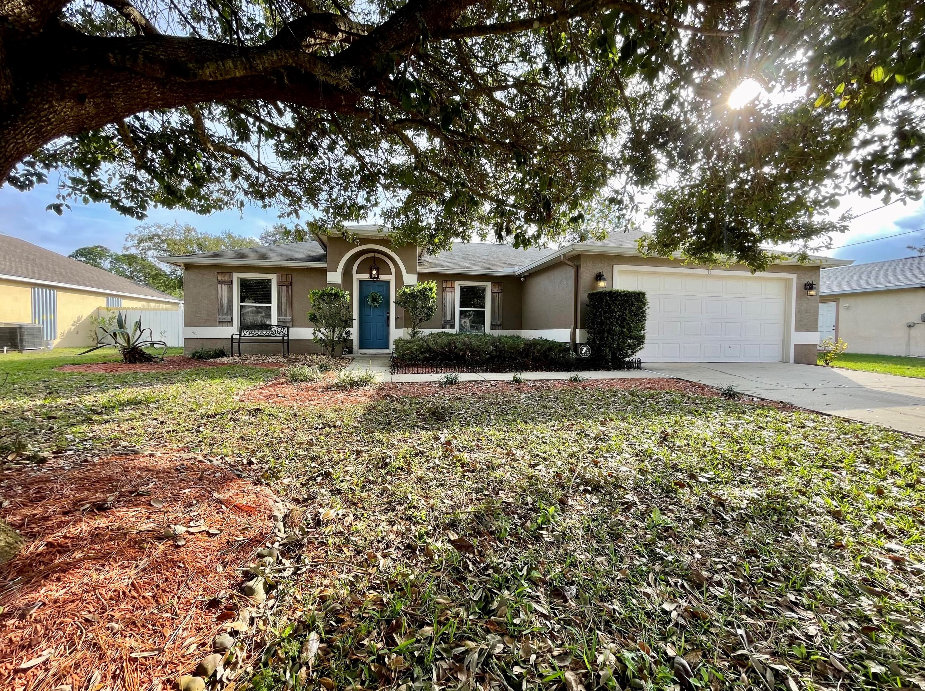 13 Rocket Ln, Palm Coast, FL 32164-6972