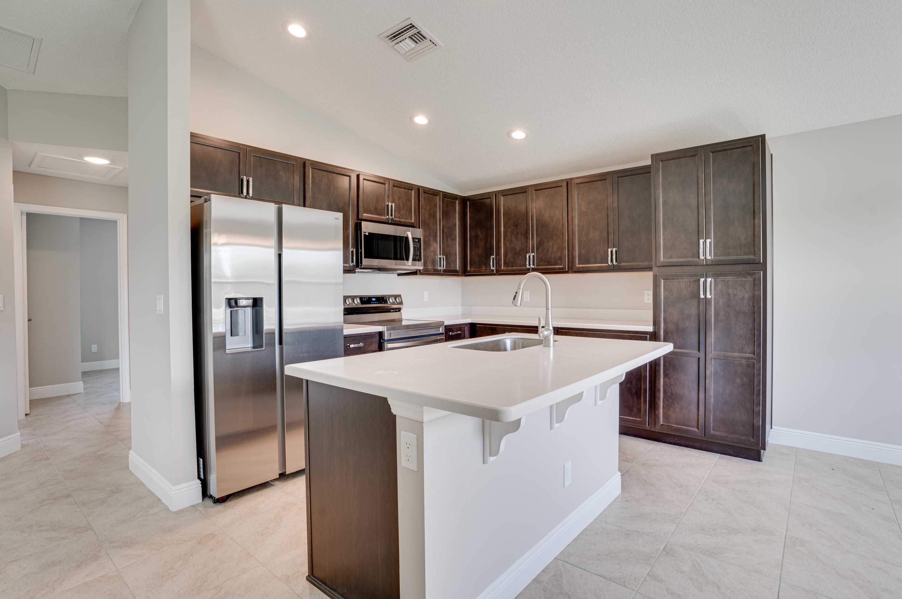 826 39th Ter, Okeechobee FL  34974-3807 exterior