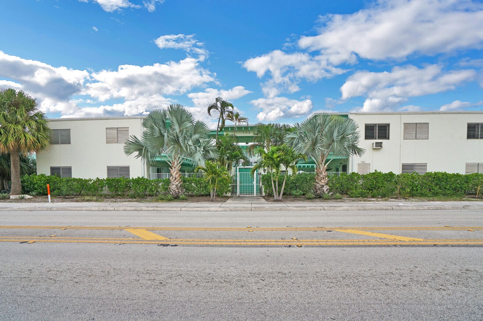 702 N Federal Hwy #b10, Lake Worth, FL 33460