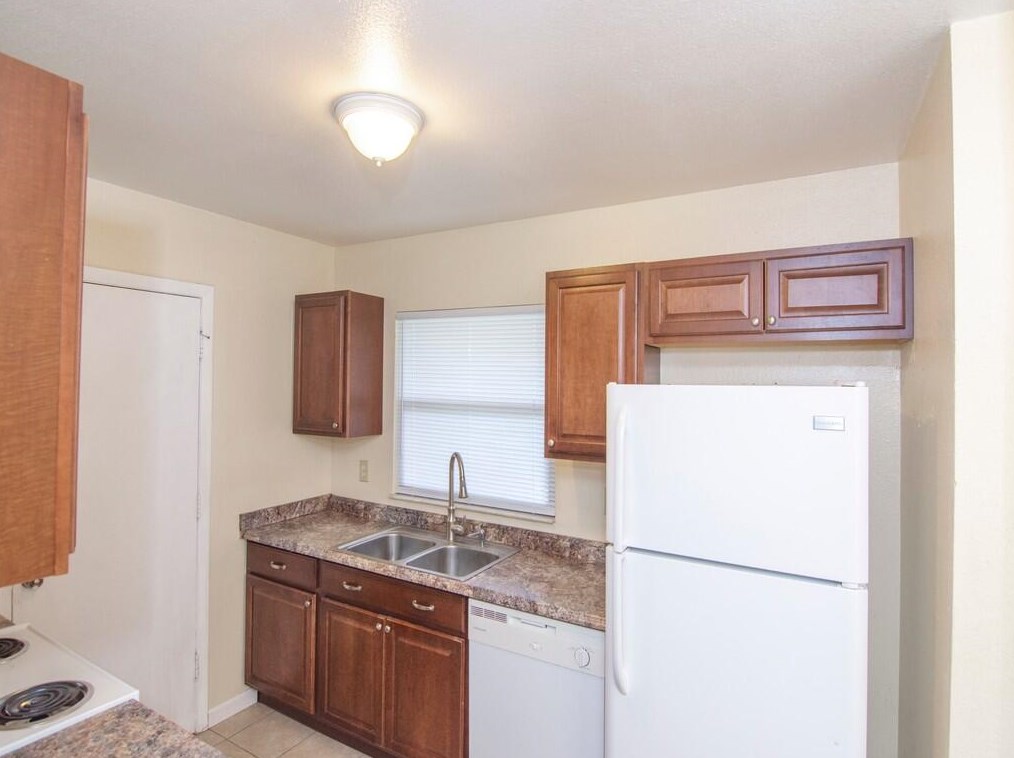 2213 Se Short St, Fort Pierce, FL 34952