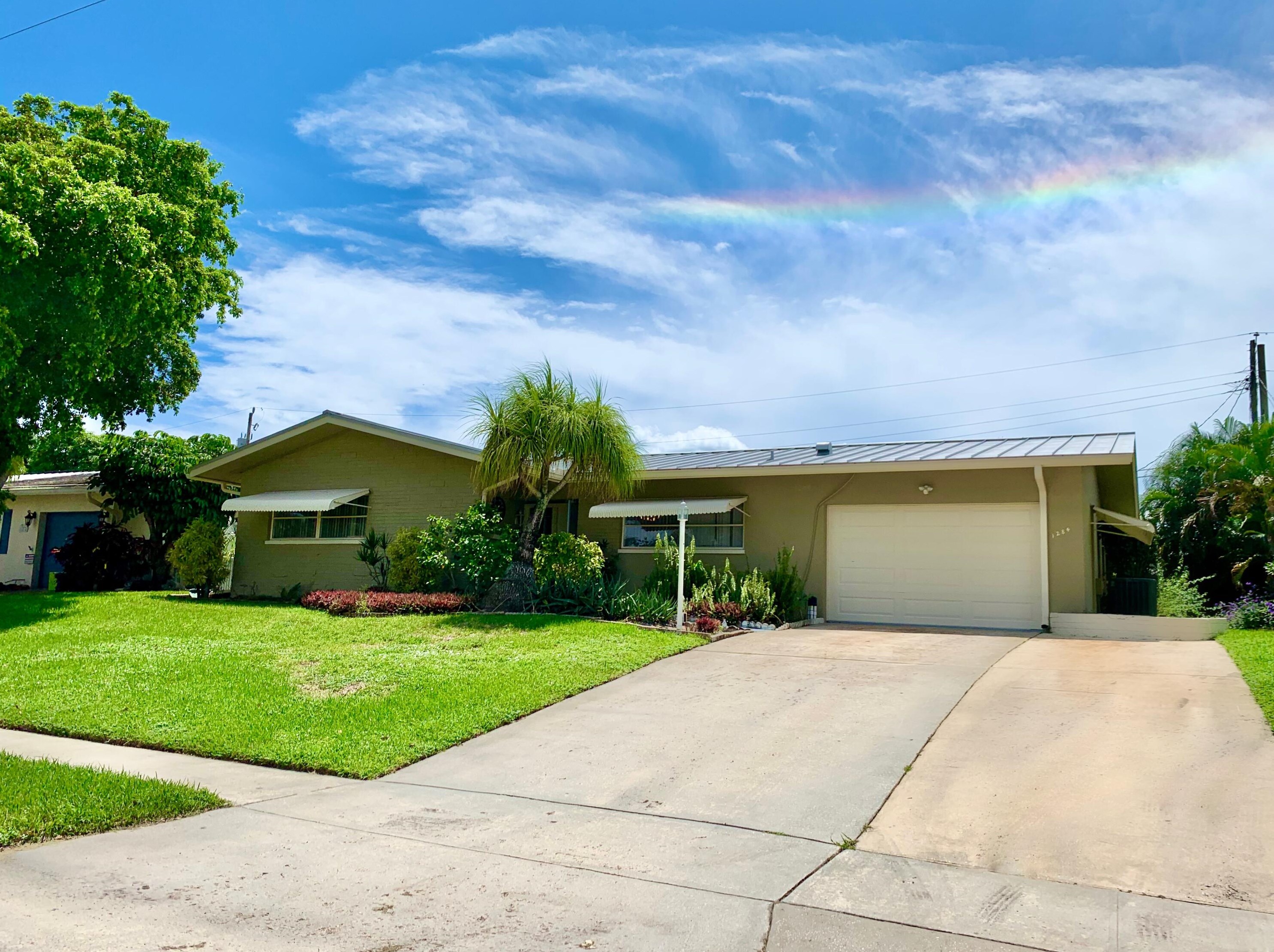 1284 9th St, Boca Raton, FL 33486-8408