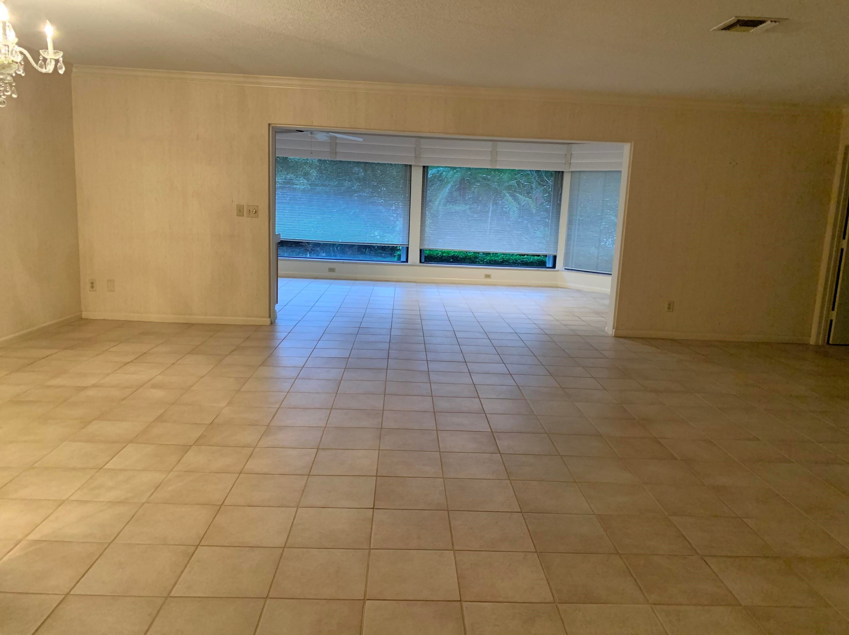 708 Muirfield Cir, Lake Worth, FL 33462-1231