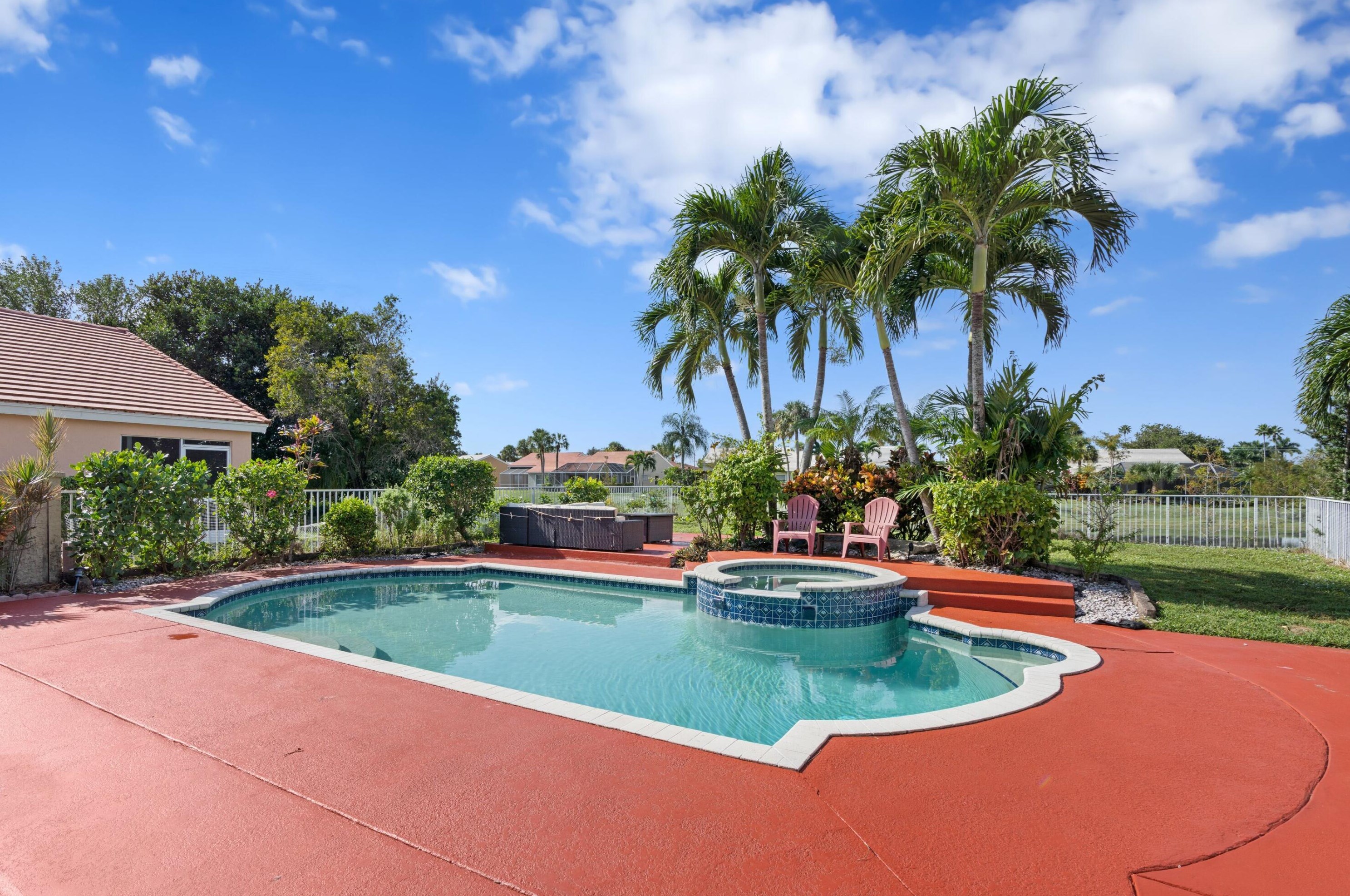 2471 Country Golf Dr, West Palm Beach, FL 33414