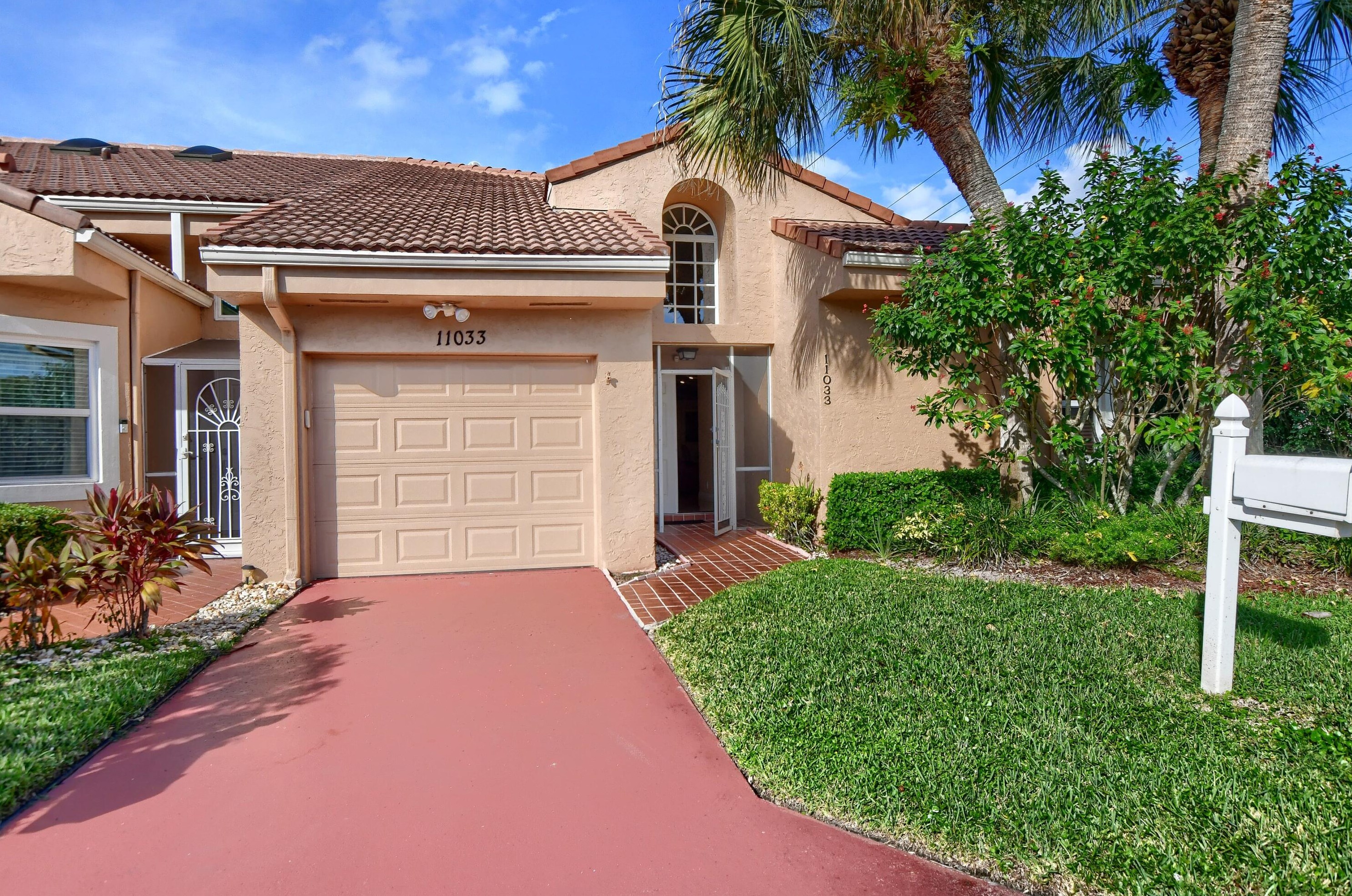 11033 Rios Rd, Boca Raton, FL 33498-1904