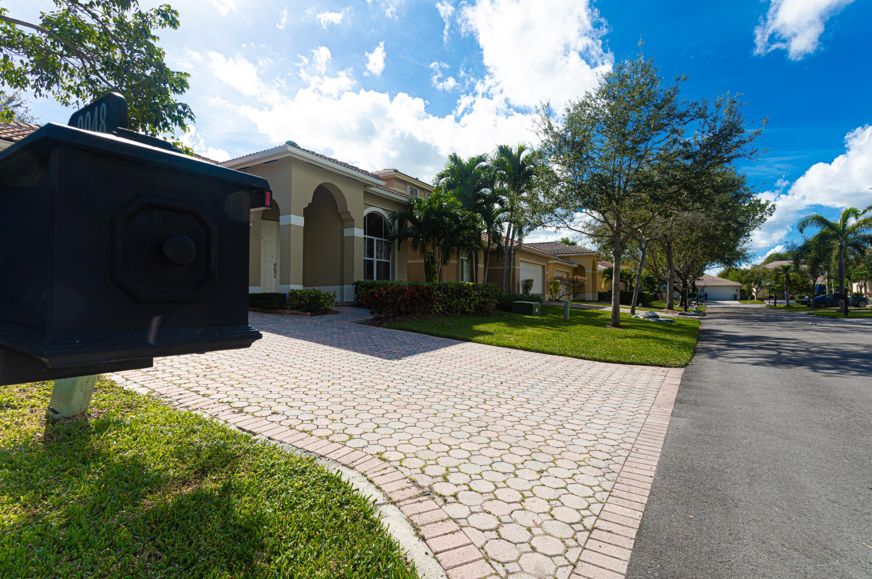9048 161st Ter, Miami, FL 33157-3594