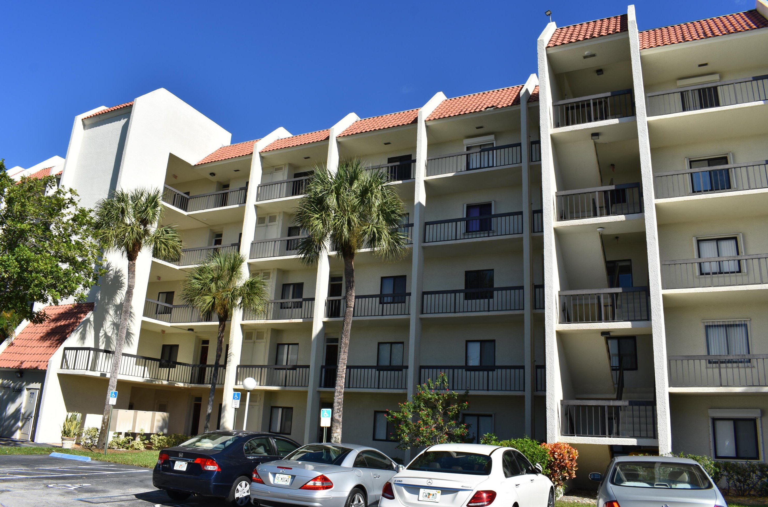 3000 Presidential Way #503, West Palm Beach, FL 33401