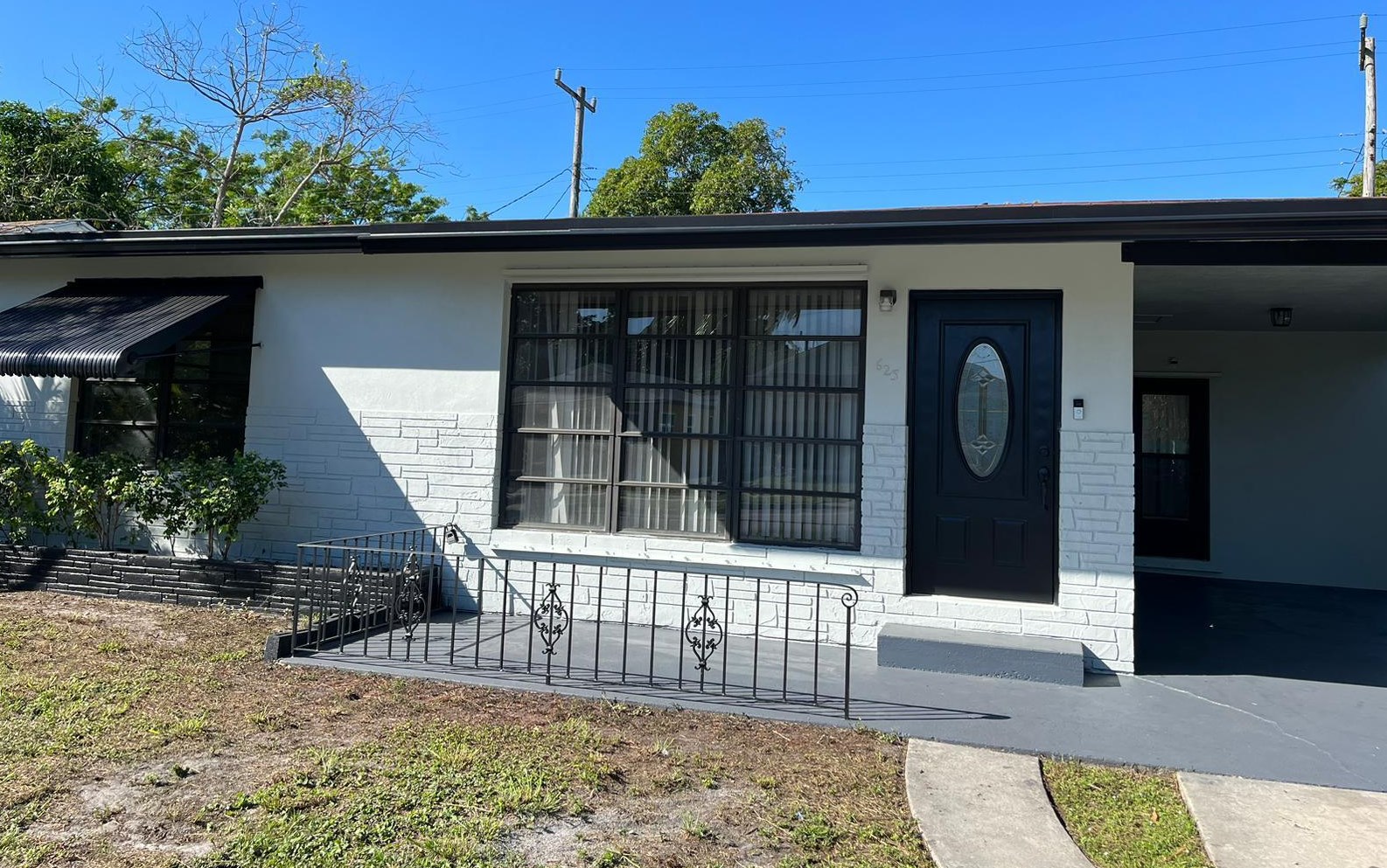 623 Royal Palm Dr, Lake Worth, FL 33460-4756