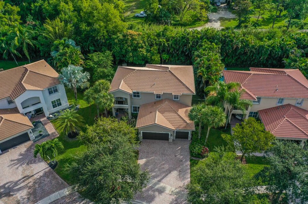 10584 Cypress Lakes Preserve Dr, Lake Worth, FL 33449