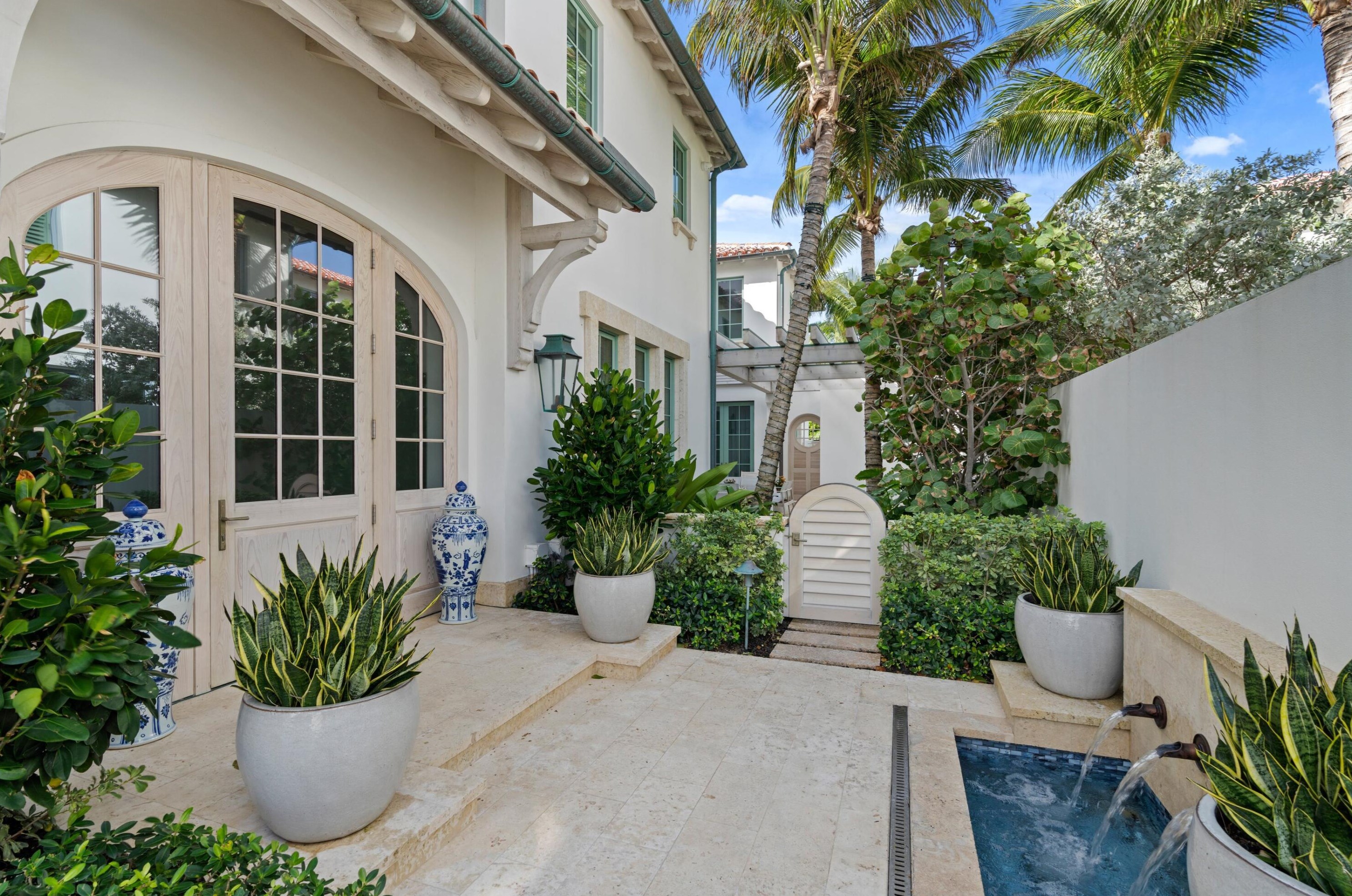 466 S Ocean Blvd, Palm Beach, FL 33480
