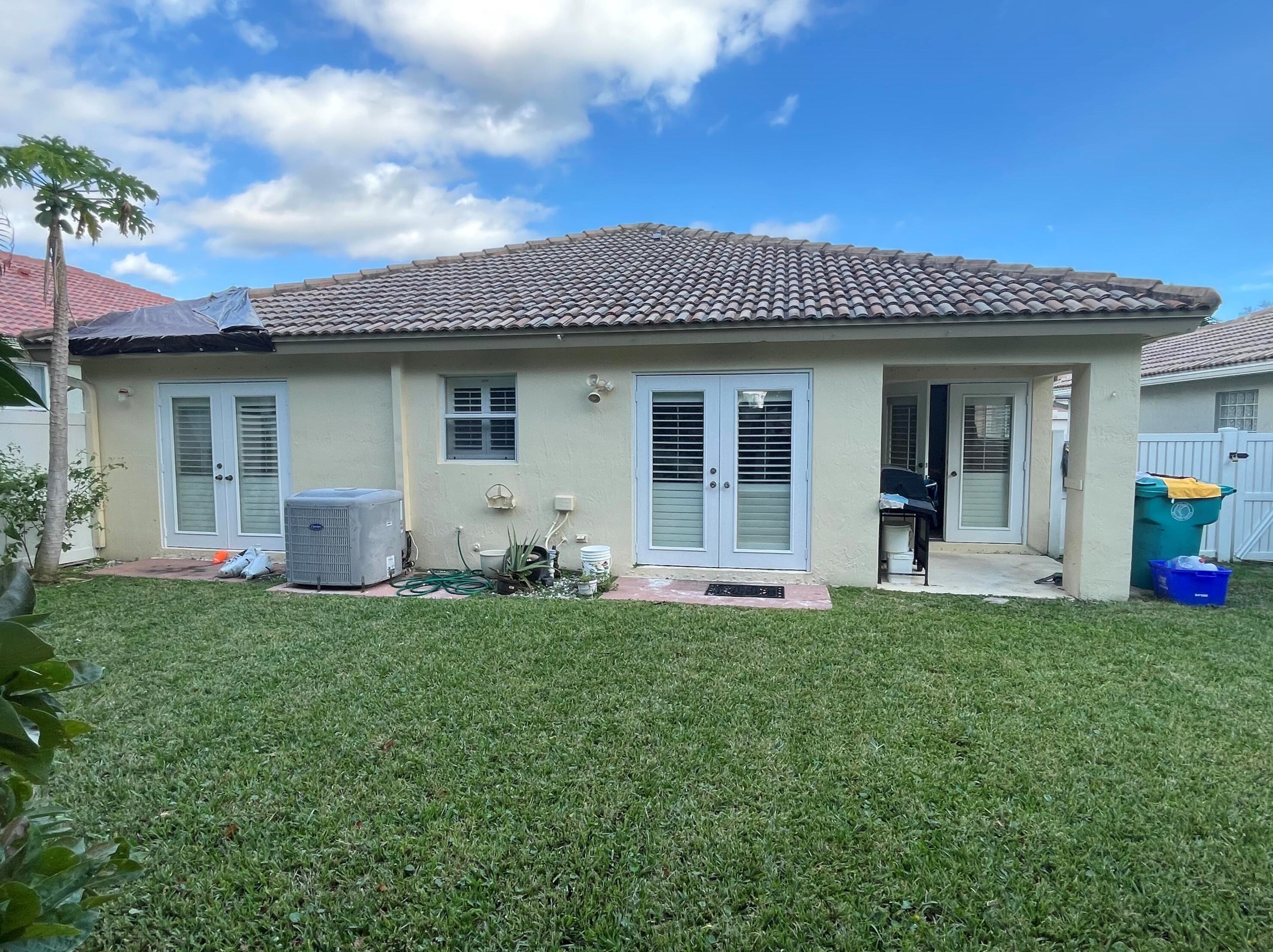1053 Fosters Mill Rd, Boynton Beach, FL 33436
