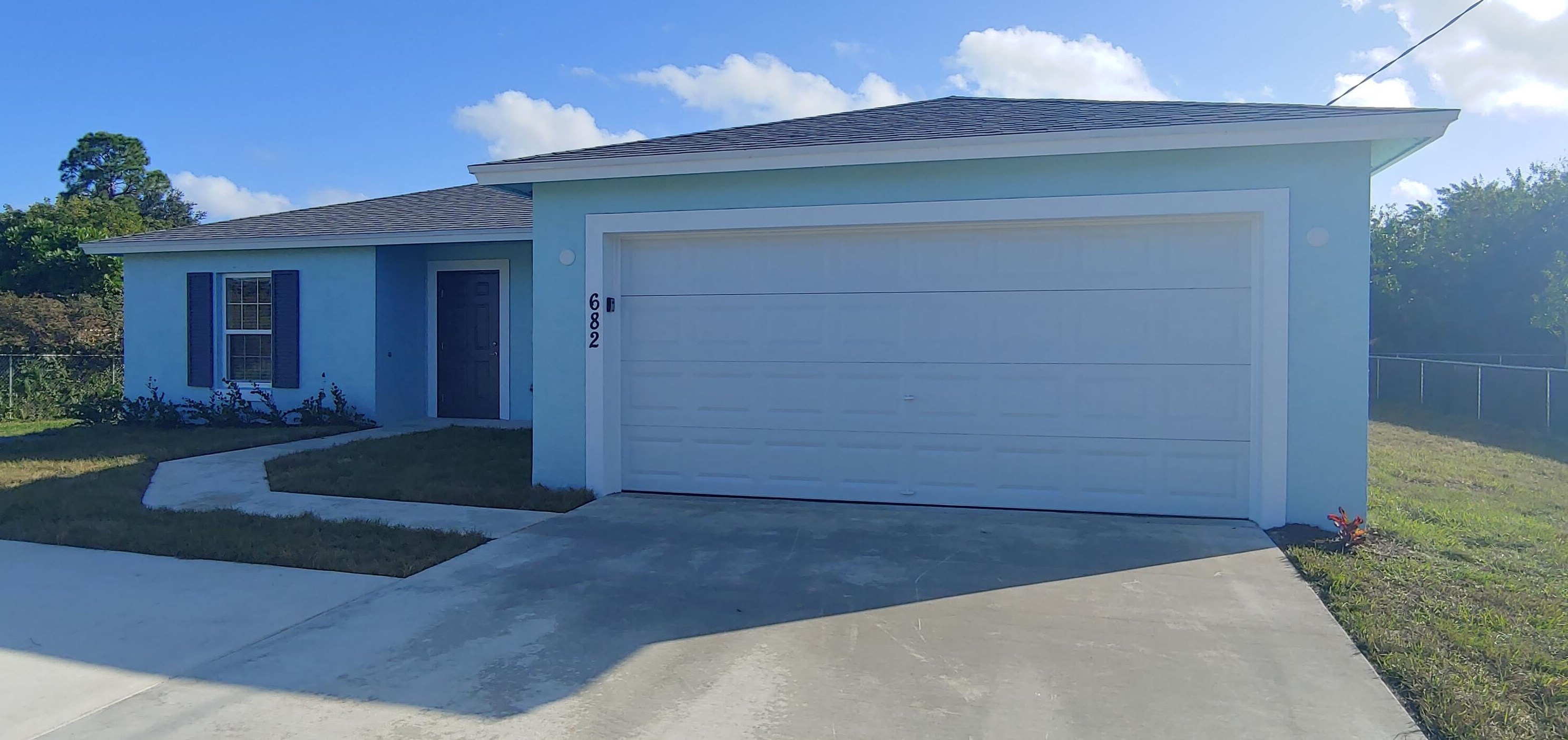 682 Sw Paar Dr, Fort Pierce, FL 34953