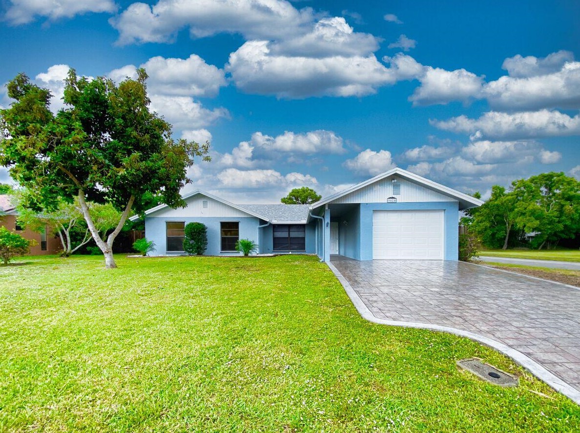 9425 Longmeadow Cir, Boynton Beach, FL 33436