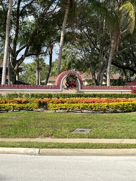 16 Amherst Ct #d, West Palm Beach, FL