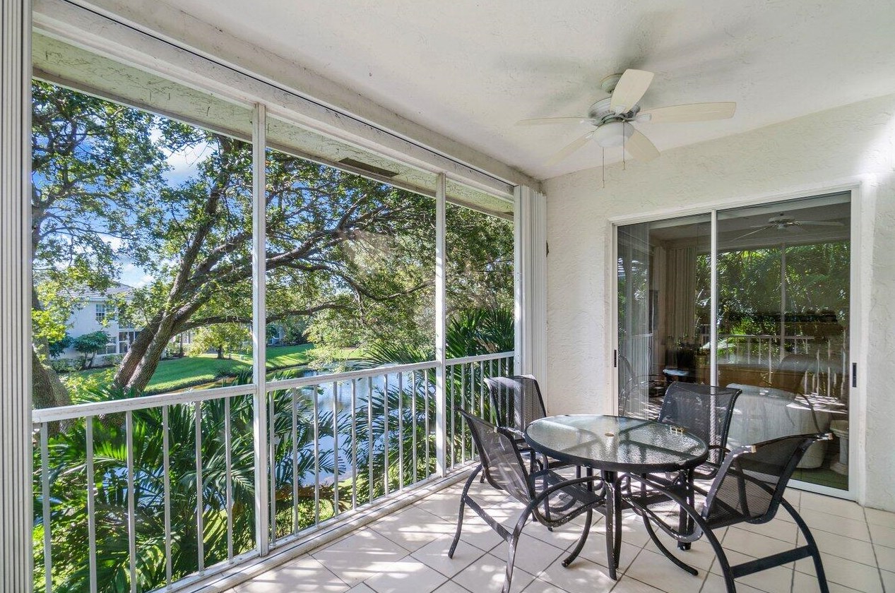 5101 Lake Catalina Dr, Boca Raton, FL 33496-2485