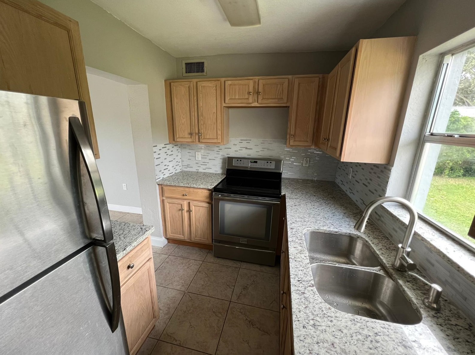 1883 Breezy Ln, West Palm Beach, FL 33417