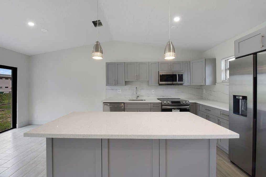 1109 W 23rd St, West Palm Beach, FL 33404