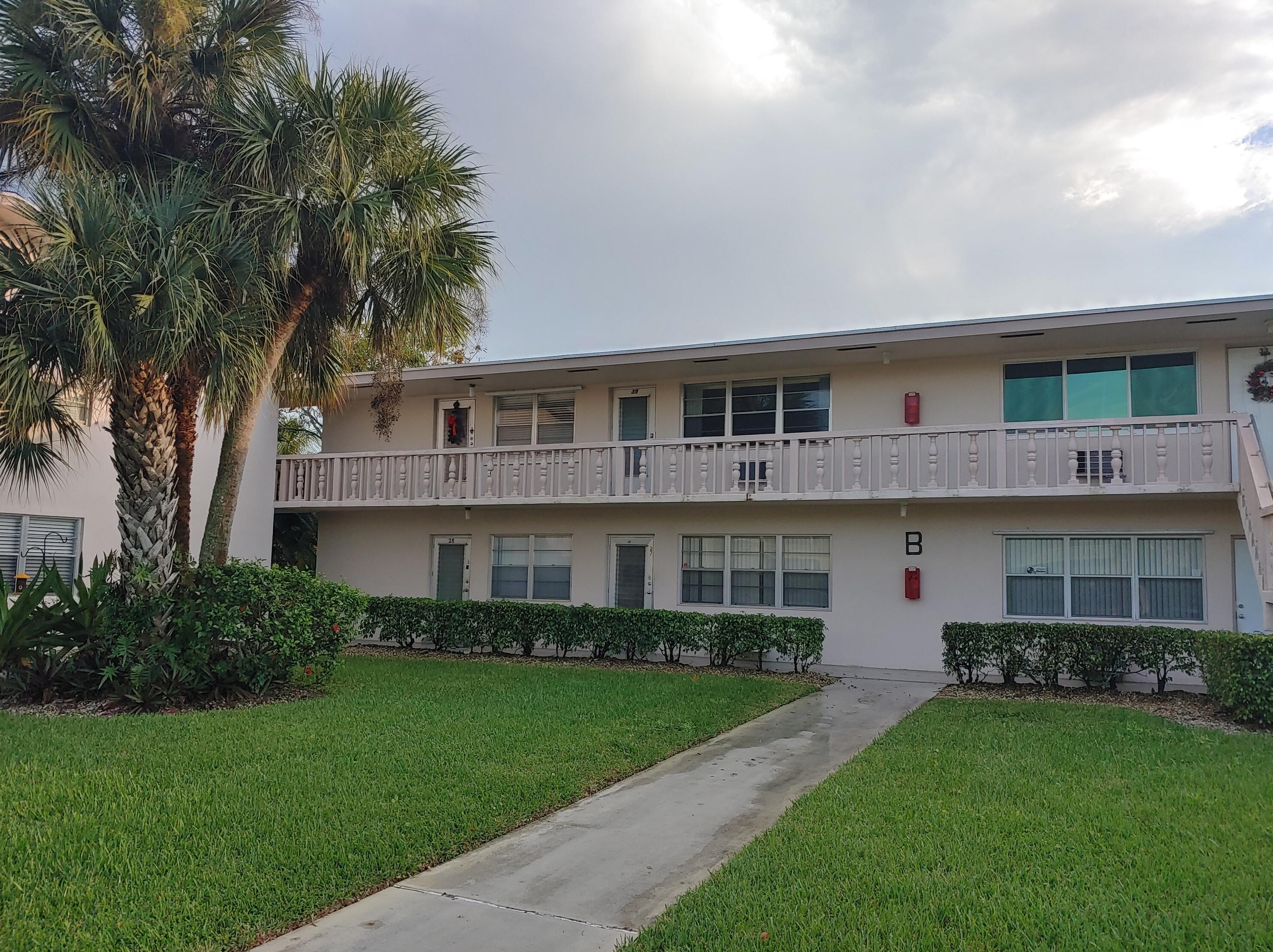 27 Norwich B, West Palm Beach, FL 33417