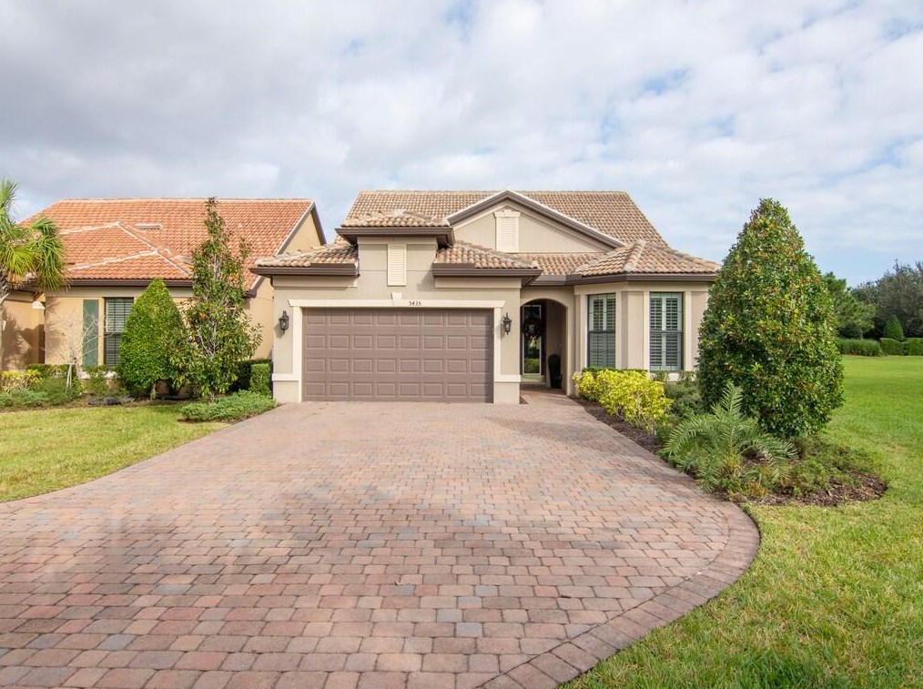 5435 Antigua Cir, Vero Beach, FL 32967