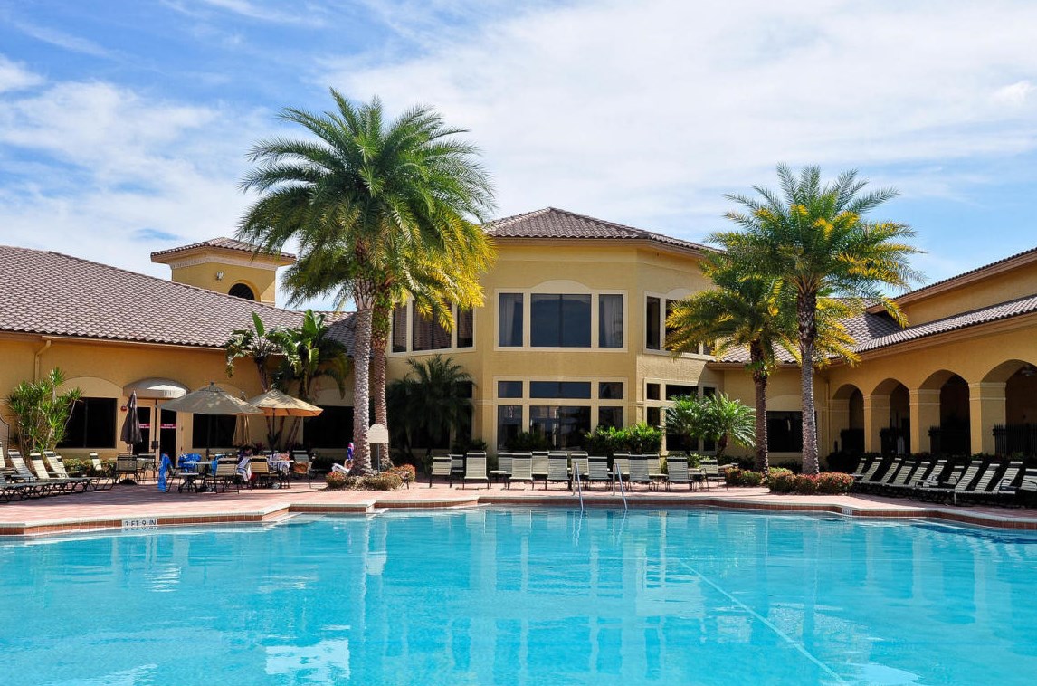 9811 Chantilly Point Ln, Lake Worth FL  33467-7085 exterior