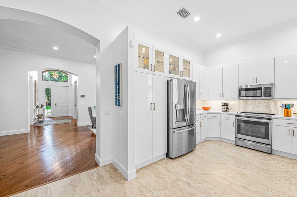 9811 Chantilly Point Ln, Lake Worth FL  33467-7085 exterior