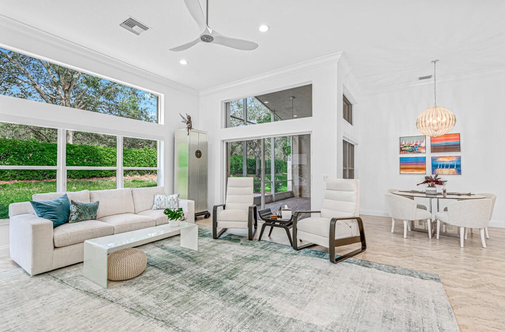 9811 Chantilly Point Ln, Lake Worth FL  33467-7085 exterior