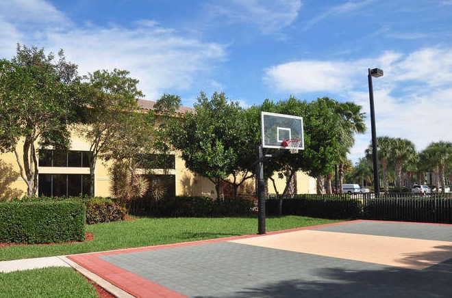 9811 Chantilly Point Ln, Lake Worth FL  33467-7085 exterior