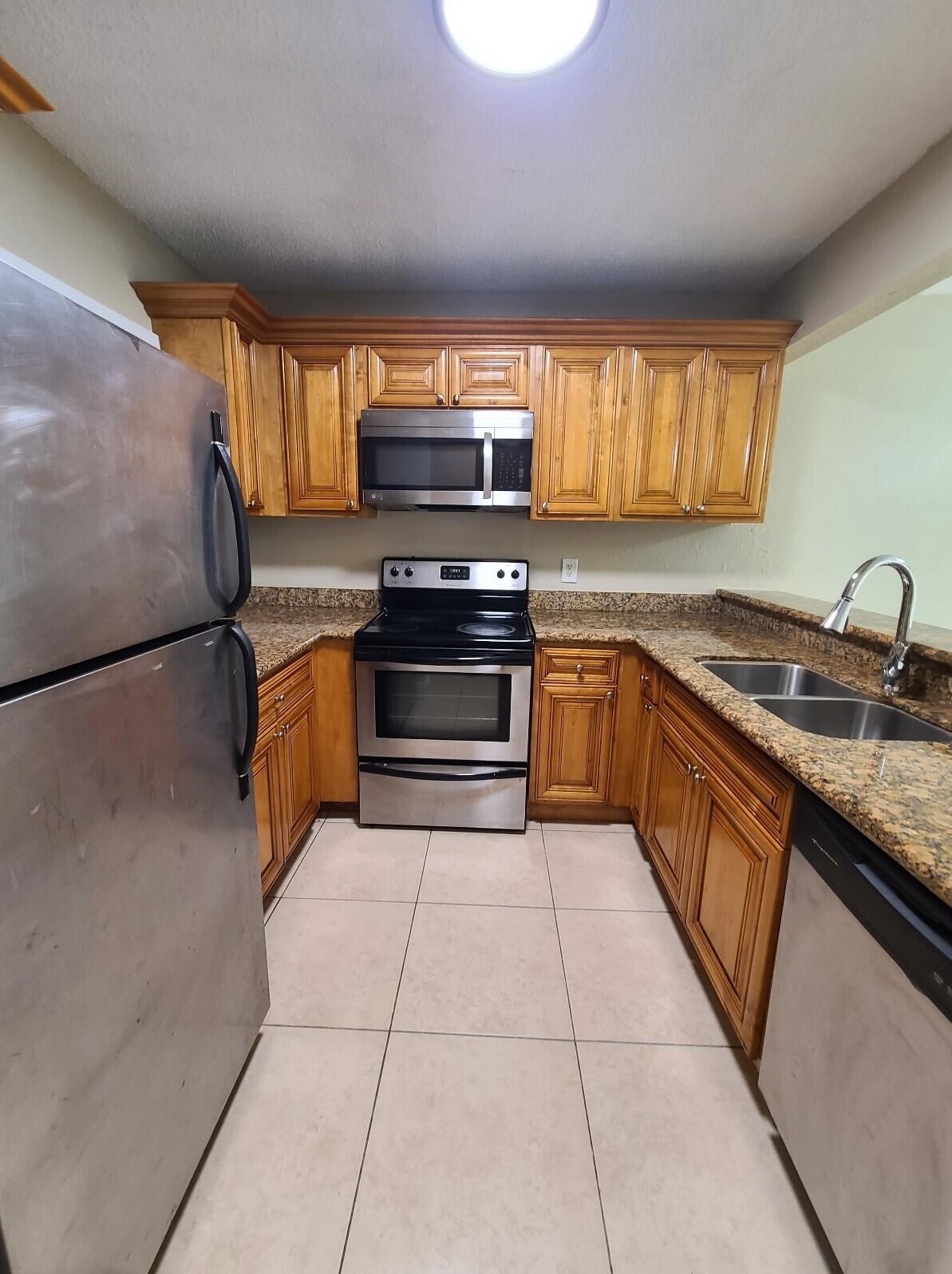 1517 Lake Crystal Dr Apt H, West Palm Beach, FL