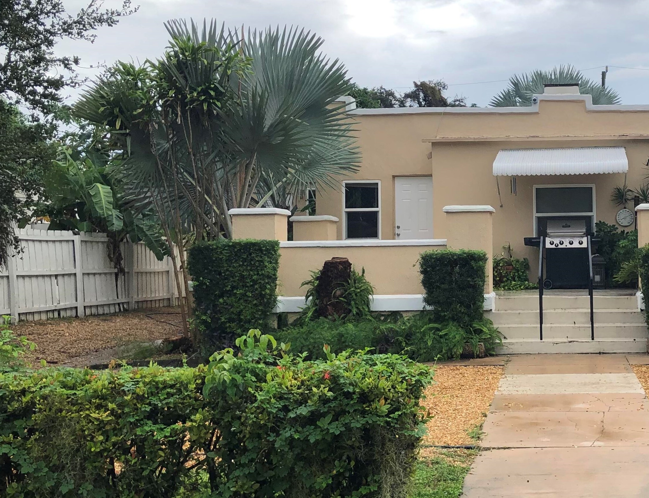 144 Park Ave #a, West Palm Beach, FL