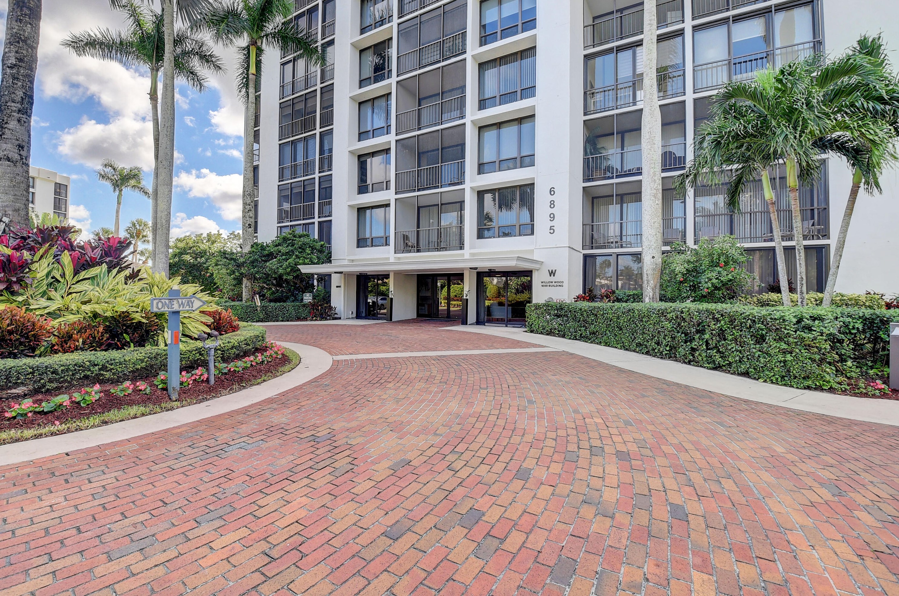 6895 Willow Wood Dr #1046, Boca Raton, FL 33434