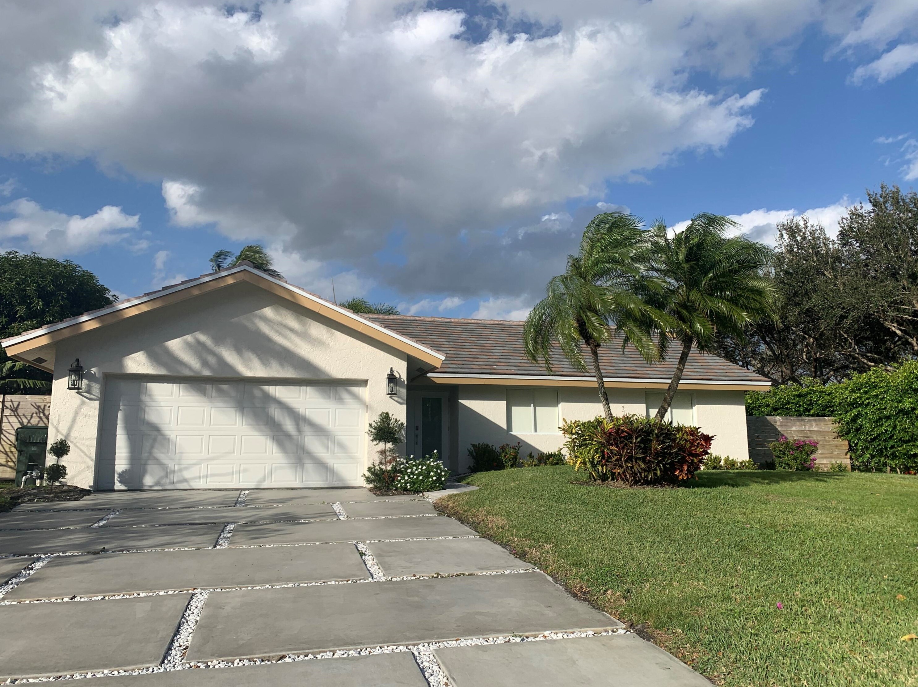 2403 Nw 30th Rd, Boca Raton, FL 33431