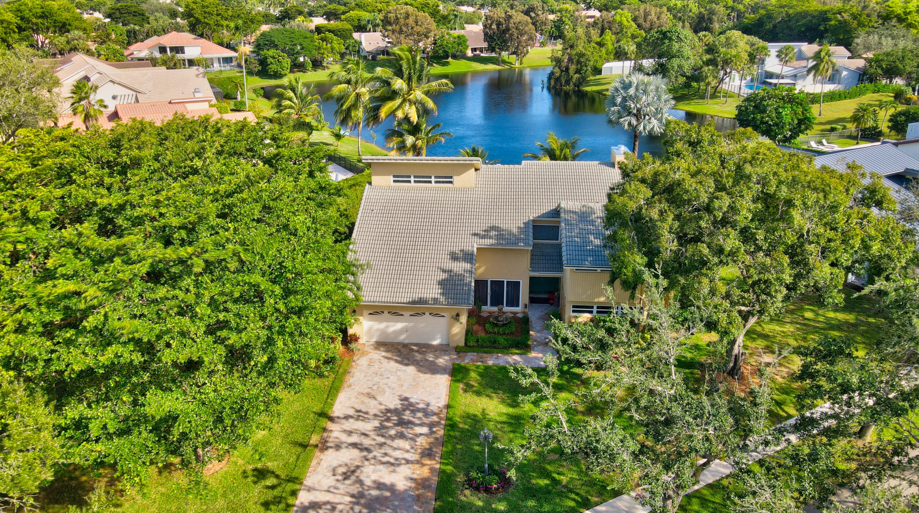2699 42nd St, Boca Raton, FL 33434-2565