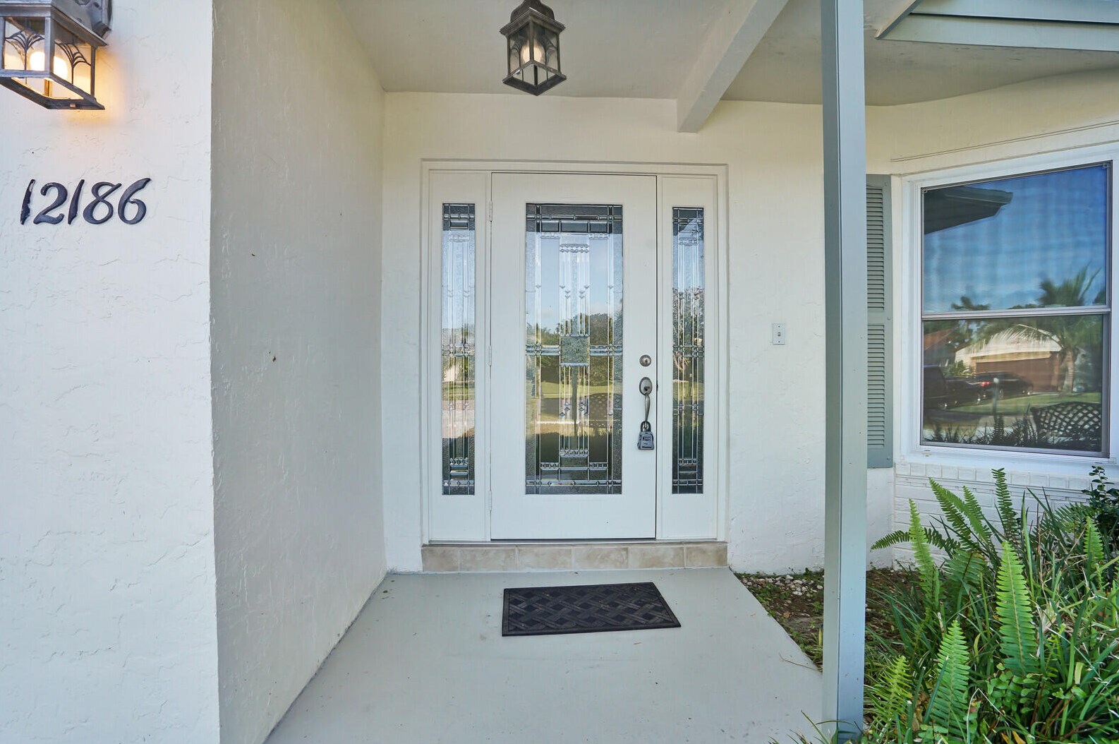 12186 Sycamore Ln, West Palm Beach, FL 33414