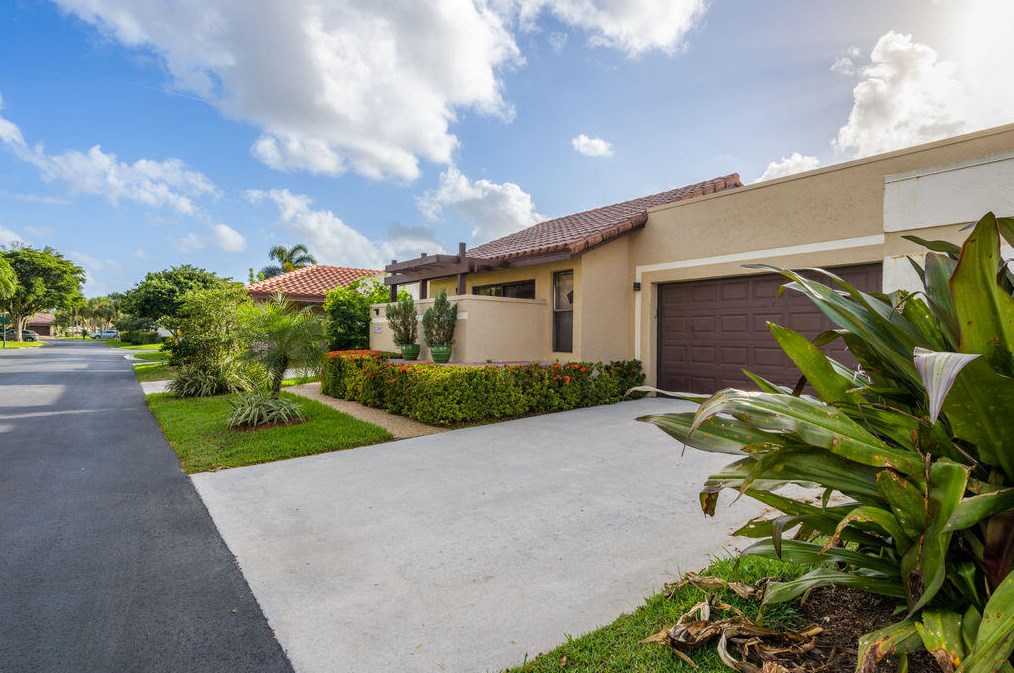 21369 Sonesta Way, Boca Raton, FL 33433-2303