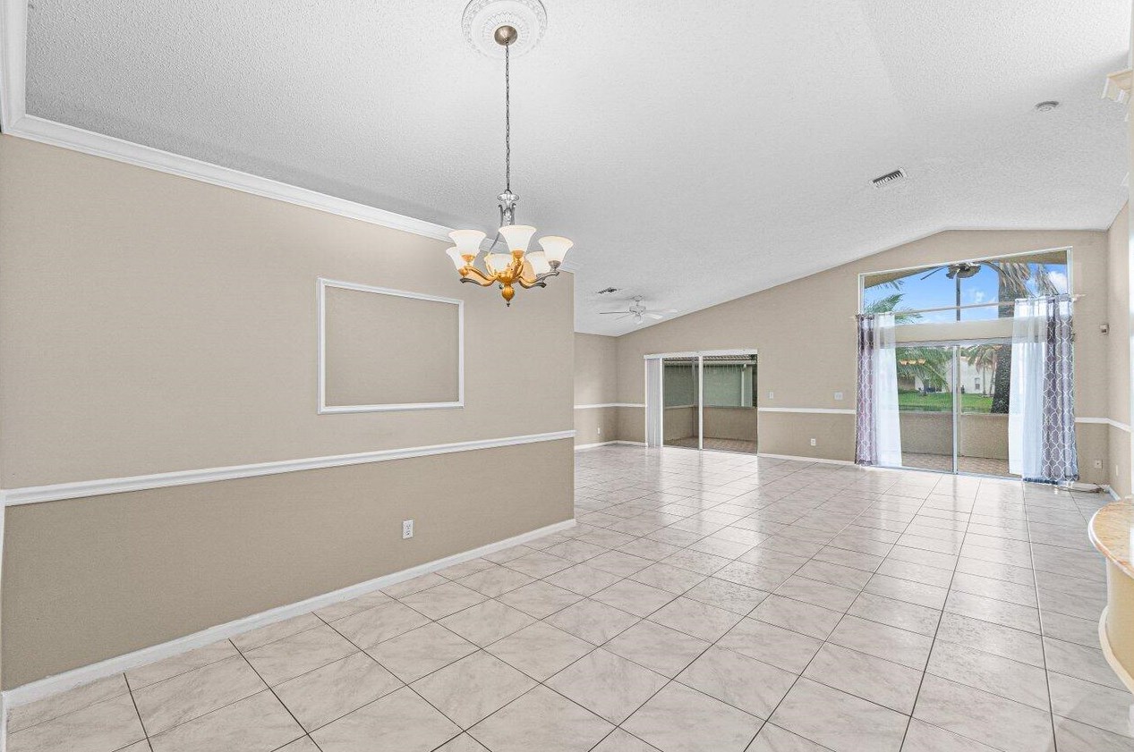 8265 White Rock Cir, Boynton Beach, FL 33436