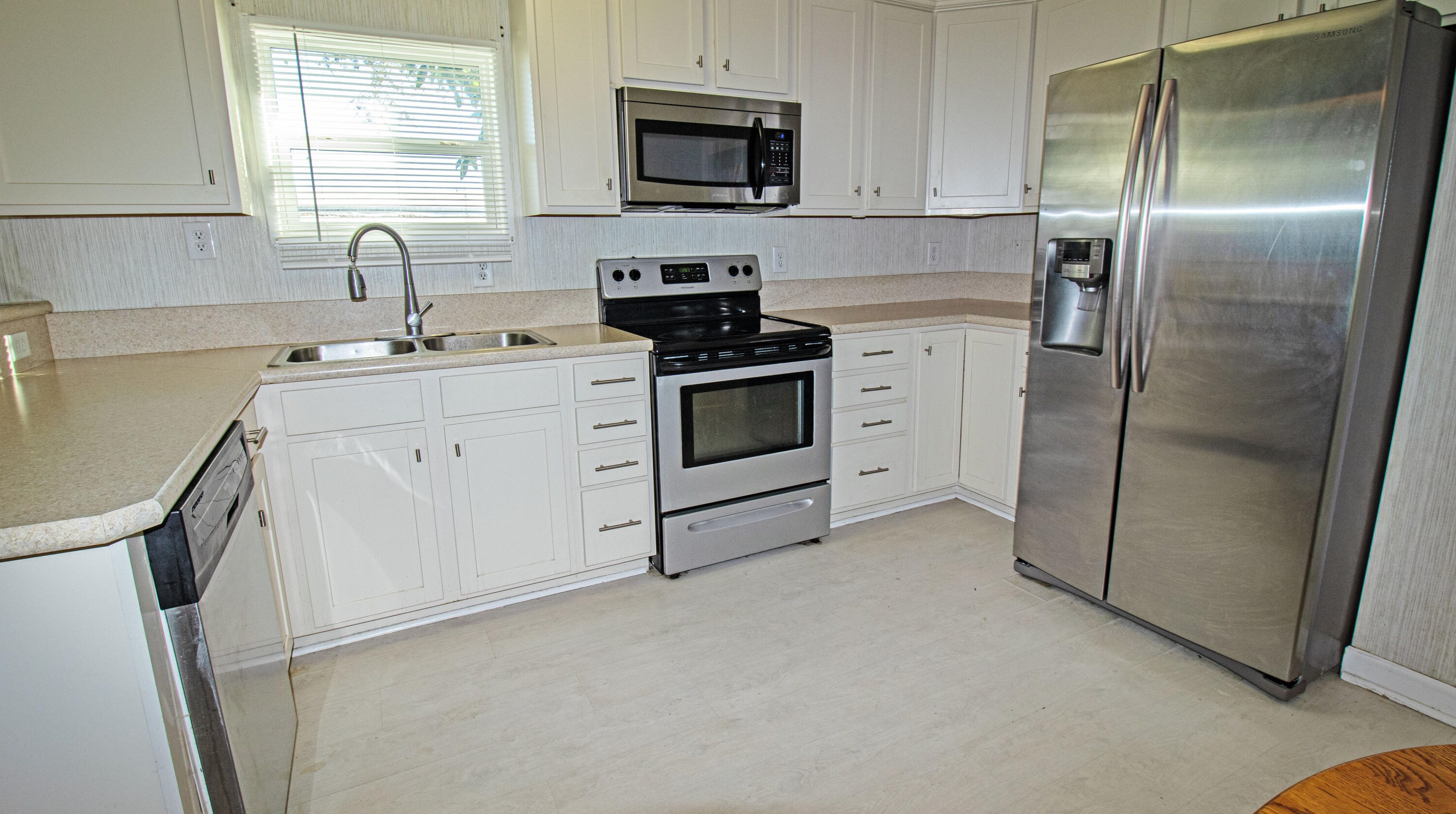 7698 Swan Ave, Hobe Sound FL  33455-5947 exterior
