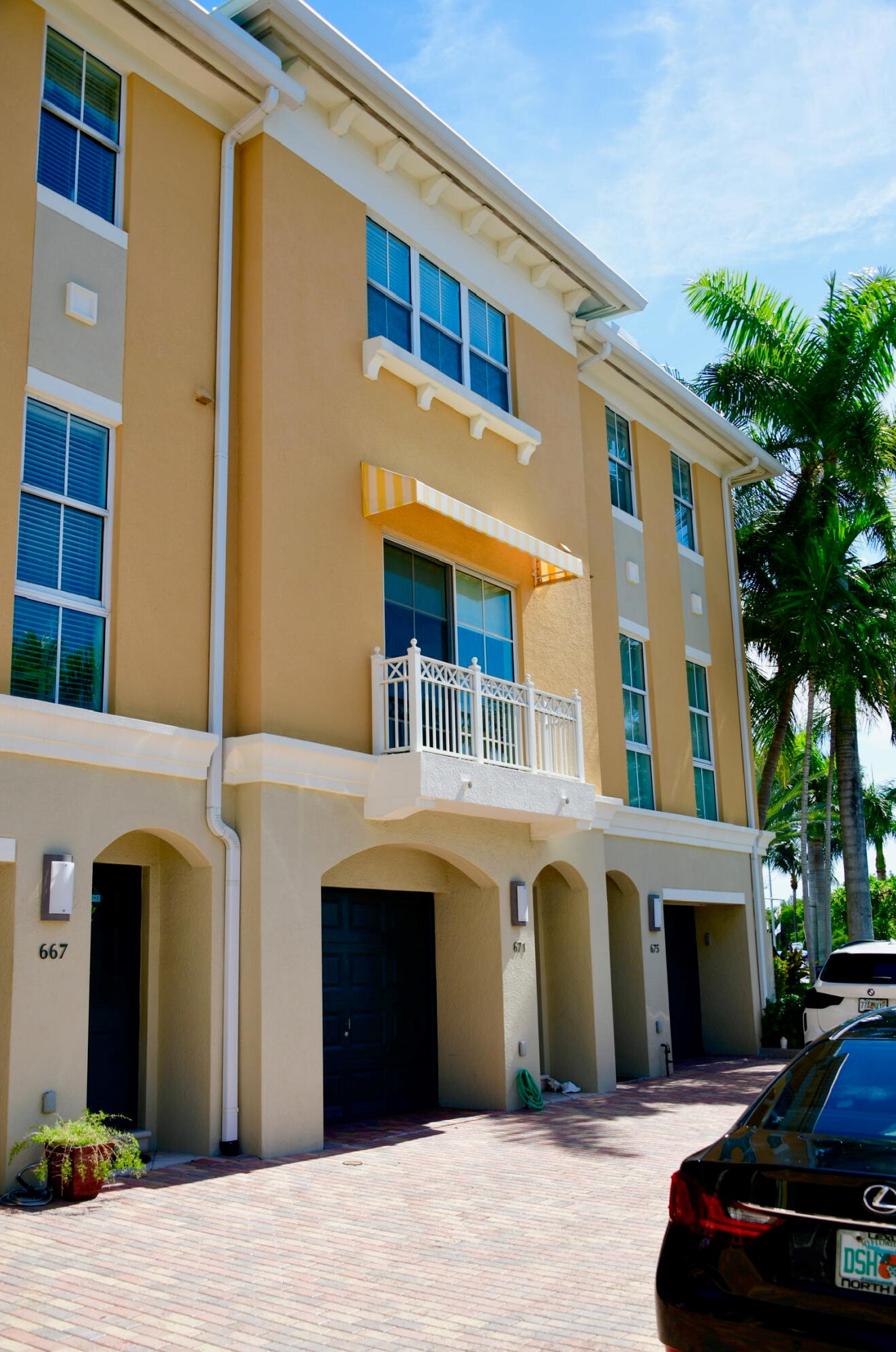 671 Casa Loma Blvd, Boynton Beach, FL 33435
